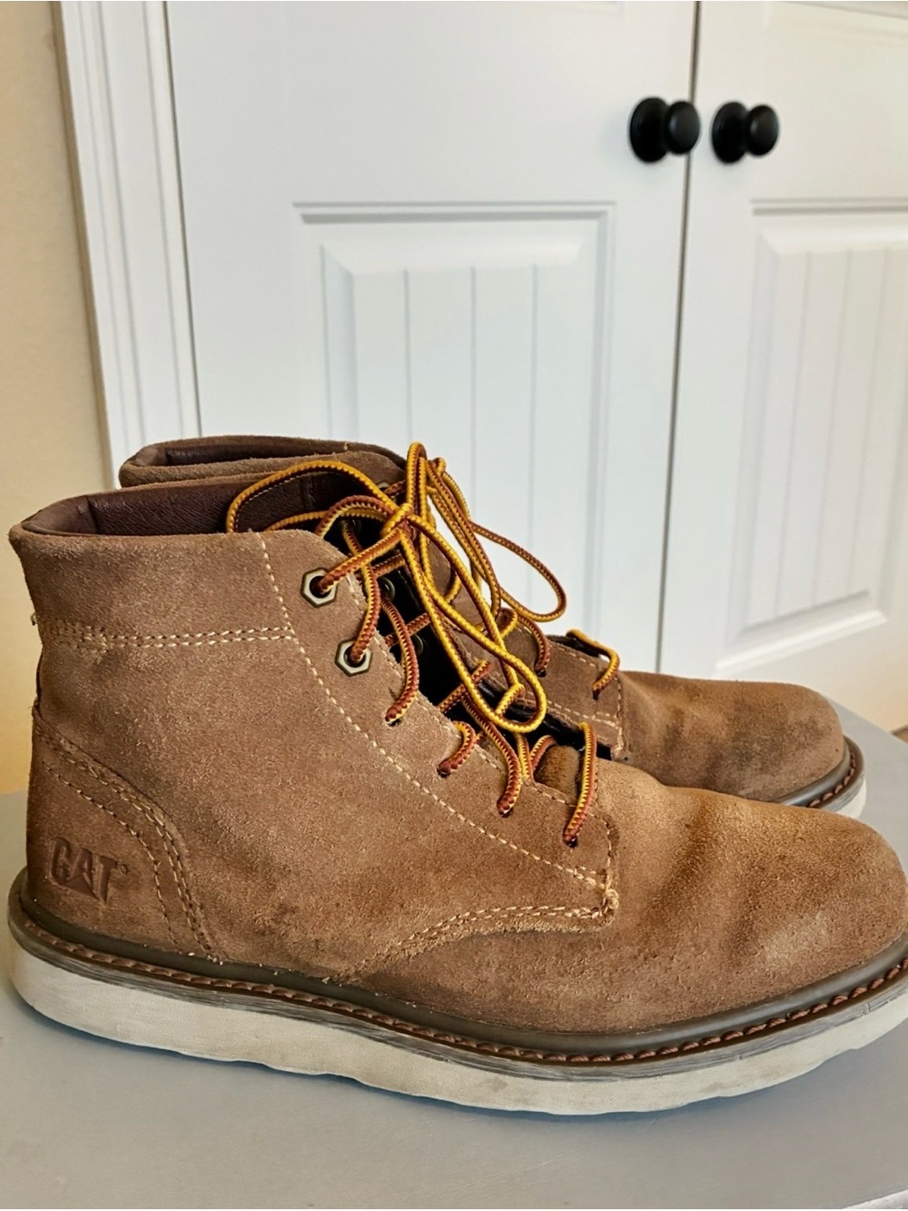 CAT Footwear Men's Narrate Chukka Fashion Boots Brown Suede